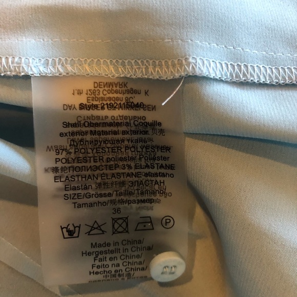 *B2G1* STUNNING 2ND DAY SLINKY WRAP BLOUSE SMALL - Picture 11 of 11